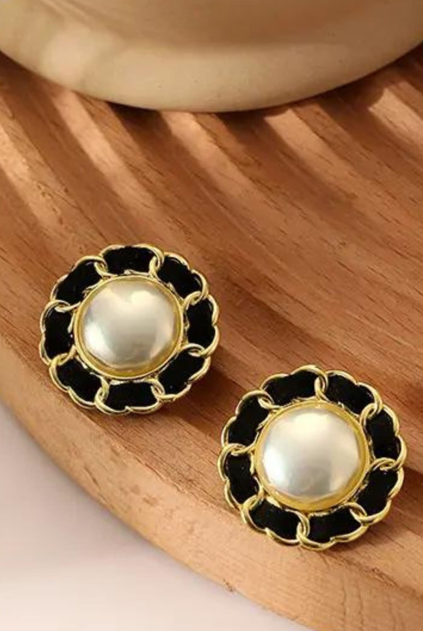 Classic Pearl Earrings