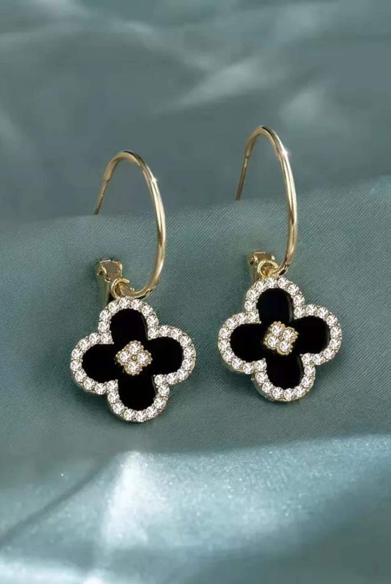 Dainty Clover Hoop Earrings