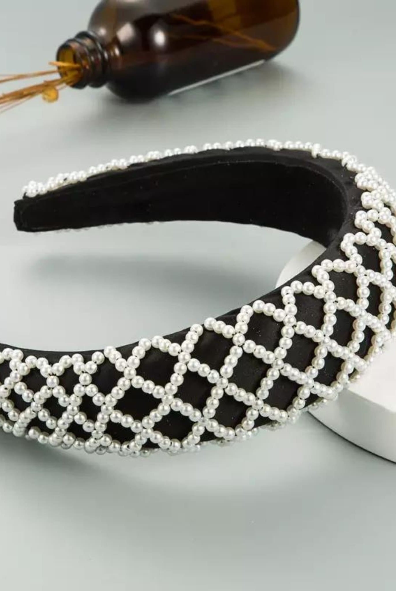 Luxury Hairband With Pearls