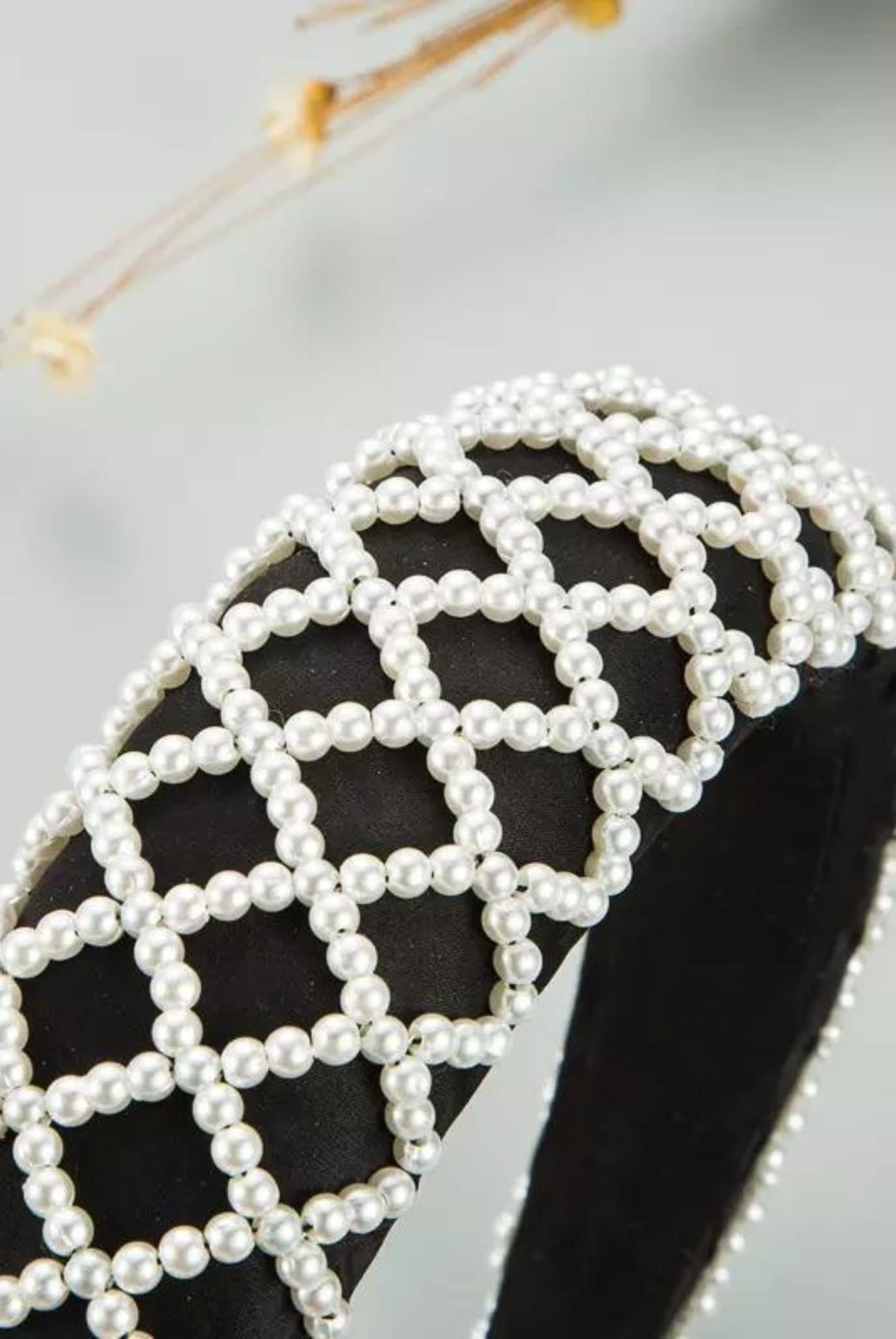 Luxury Hairband With Pearls