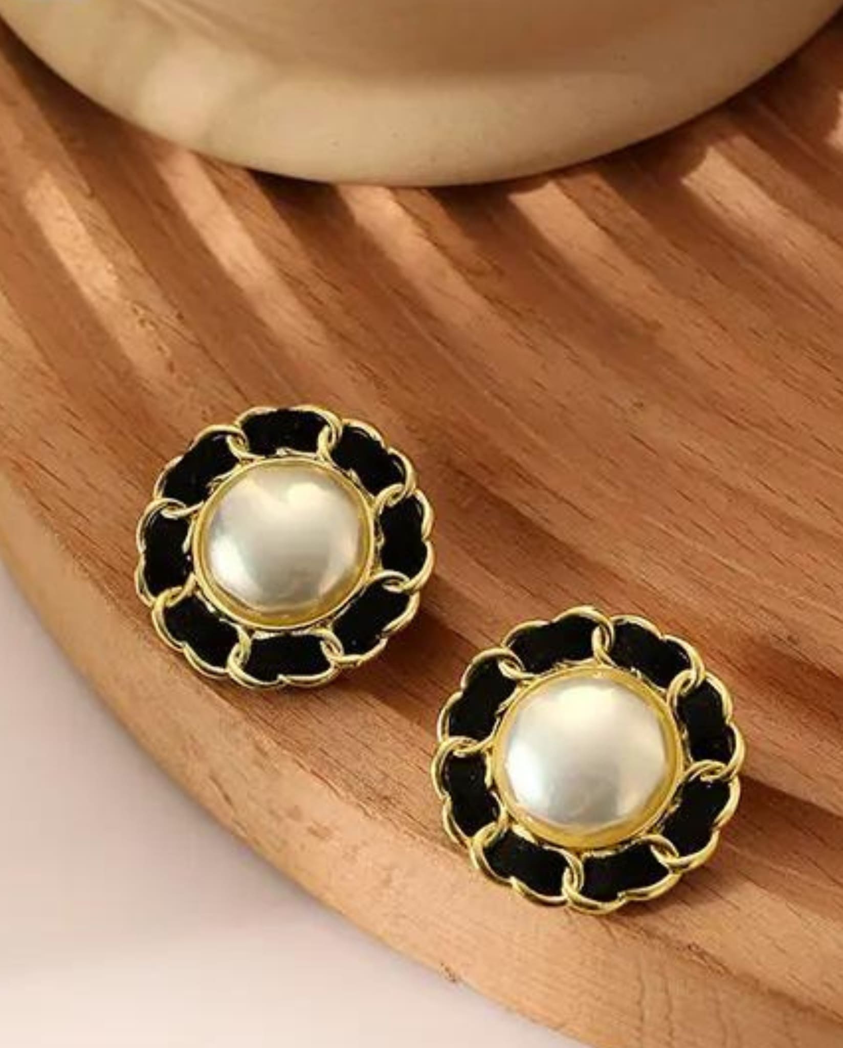 Classic Pearl Earrings