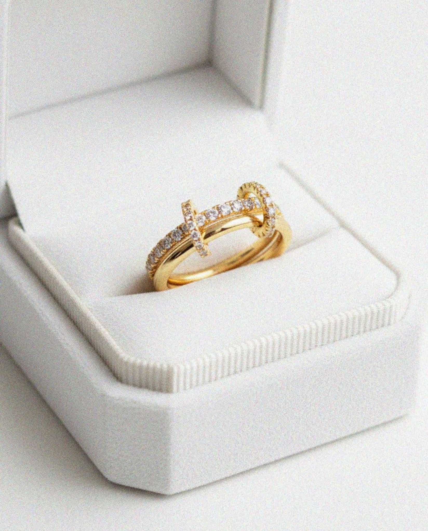 Double band design with crystal-set crossover accents.