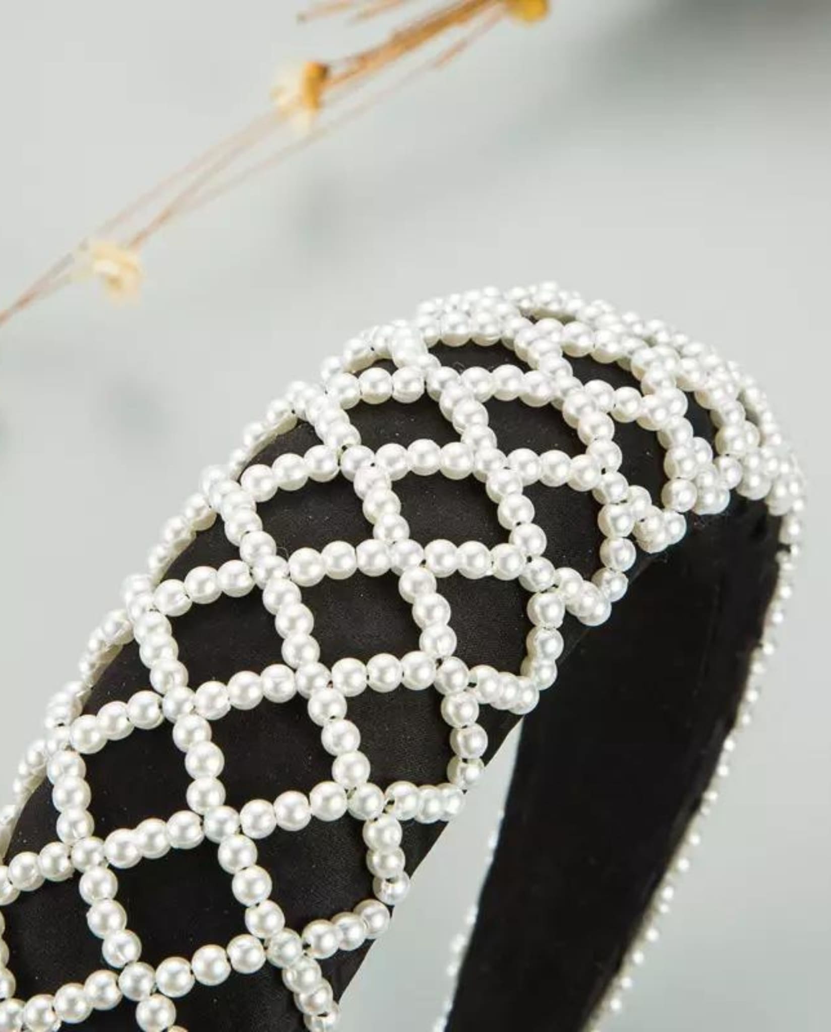 Luxury Hairband With Pearls