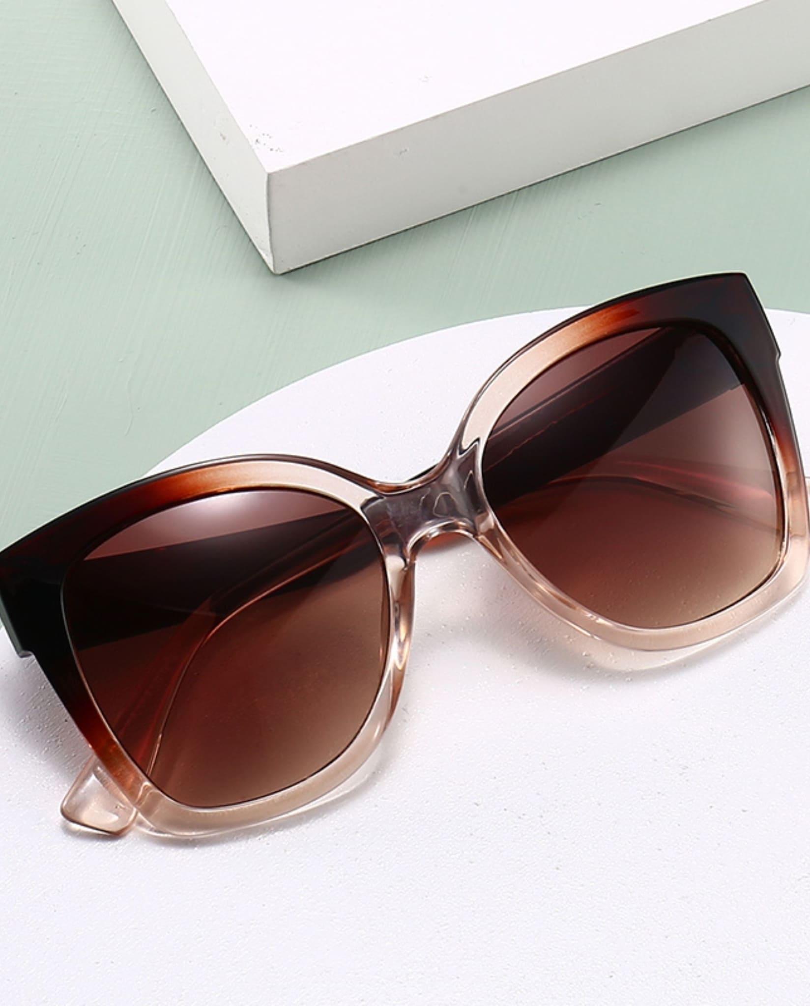 Oversized Sunglasses In Brown